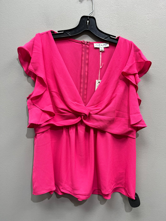 Top Short Sleeve By She + Sky  Size: L