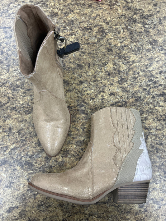 Boots Ankle Heels By Blowfish  Size: 8